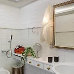 Holiday home Haus Gutschi *