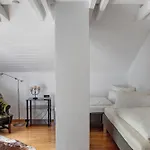 度假居 Haus Gutschi 伊姆斯特